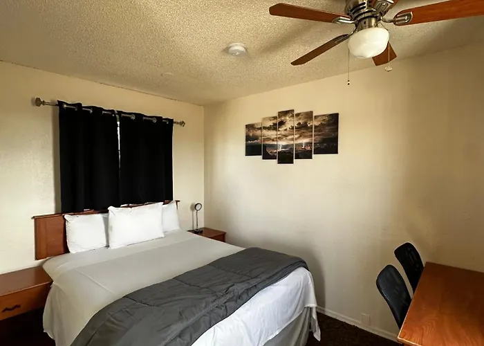 071A Private Studio Near South Rim Sleeps 6- No Kitchen